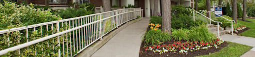 Lord Simcoe Apartments exterior image of path leading to entrance of building in Niagara Falls, ON