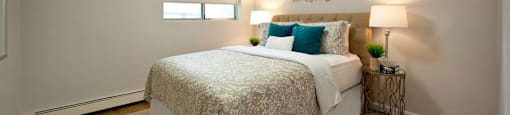 Lord Simcoe Apartments large bedroom with hard surface flooring in Niagara Falls, ON