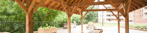 Silvercreek Towers in Georgetown, ON gazebo with picnic tables