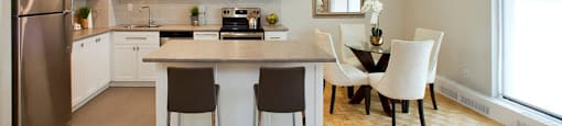Silvercreek Towers in Georgetown, ON upgraded pot lights in kitchen