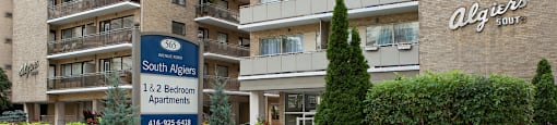 South Algiers beautifully landscaped grounds in Toronto, ON