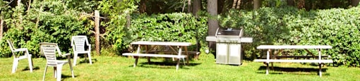 Southwood Apartments in Guelph, ON outdoor BBQ area with picnic tables