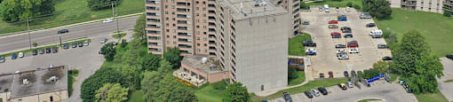 Exterior of building at Springbank in London, ON