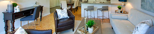 St. Lawrence Village in St. Catharines, ON Spacious living room