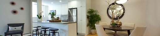 Sunnidale Place Open concept dining room connected to the kitchen and living room in Barrie, ON