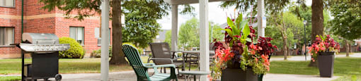 Testa Heights Apartments in Uxbridge, ON Outdoor Patio and BBQ area for resident use