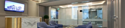 The Taunton in Oakville, ON brightly lit leasing office