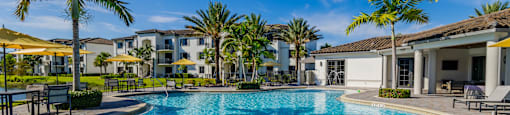 Large Pool at Portofino Vineyards, Fort Myers, FL