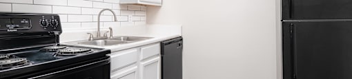 Fully Equipped Kitchen at Elite At Lakeview, College Park, GA, 30337
