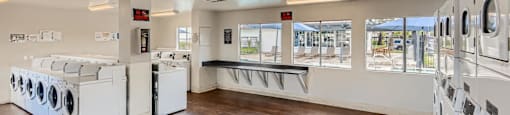 Laundry Room at Azul Apartments, Hemet, CA, 92545