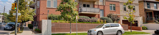 Well-maintained landscaping and Exterior
