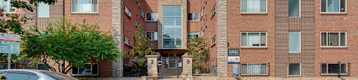 Welcoming exterior of 1335 E Pearl