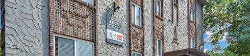 Brick Detailing at 136 S. Penn