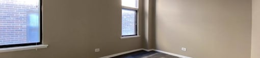 Plank-Flooring in Bedroom