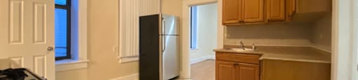Centrally located kitchen with full size appliances
