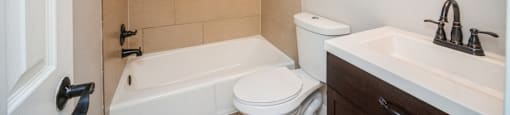 Bright bathroom with tub at 23–33 Pearl St in Denver, CO