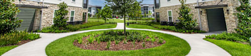 Urbon Nona Apartment Homes  Exterior Tree