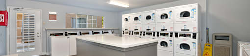 the preserve at ballantyne commons community laundry room