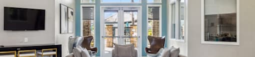 resident social lounge at Tribeca North Apartment Homes