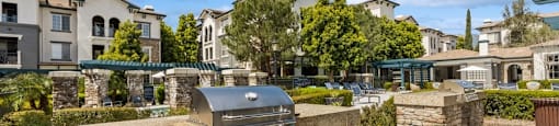 Barbeque Pavilion at Victoria Arbors Apartment Homes