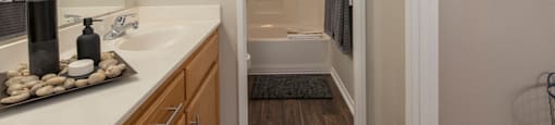 Bathroom With Bathtub at Atwood Apartments, California, 95610