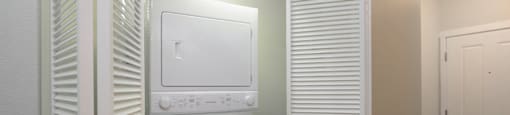 Washer Dryer at Newberry Square Apartments, Washington