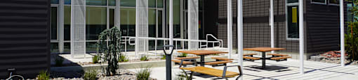 Seating Exterior at Parq Crossing Apartments