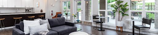 Lounge Common Area at Russellville Commons