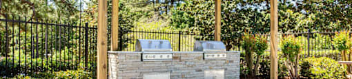 Grill Stations at Laurel, Union City, 30291  