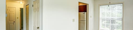 Apartment Dining Room at Williamsburg on the Lake Valparaiso
