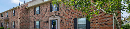 Exterior Apartment Building at Chelsea Village Apartments