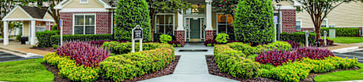 Front walkway to Arboretum Place