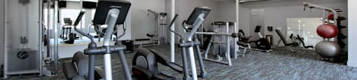 Apartments located near the University of Nebraska Lincoln with a huge 24-hour fitness center