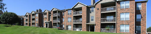 Apartments on 44th and O Street in Lincoln Nebraska with beautiful landscaping, lush landscaping, scenic views, large balconies, spacious balconies, at Tanglewood Apartments