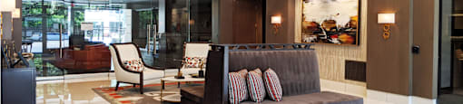 Luxury apartments with wi-fi enabled cyber café and clubhouse at Tuscany Walk Apartments in Houston Texas.