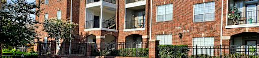 Swimming pool with spa at PrestonBridge Apartments in North Dallas