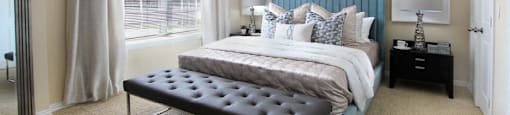 Luxury apartments with spacious bedrooms, walk-in closets and 9-foot ceilings at Prestonbridge Apartments in North Dallas