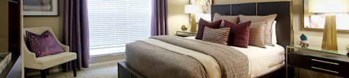 Luxury apartments with spacious bedrooms with attached bathrooms and walk-in closets in north Dallas at Kensington Square Apartments.