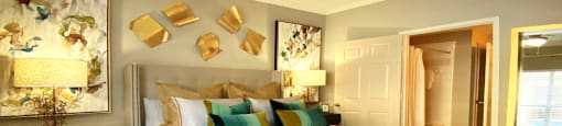 Luxury apartments with spacious bedrooms with attached bathrooms and walk-in closets in north Dallas at Kensington Square Apartments.
