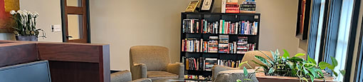 E-lounge with high-speed Internet access