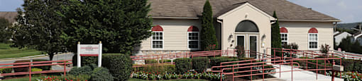 The leasing office at Buttonwood Gardens.