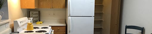 Kitchen at VINTAGE AT BREMERTON, Bremerton, Washington