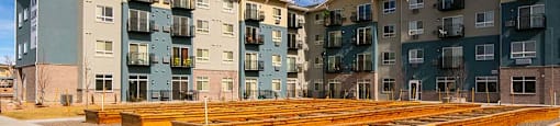 Community garden area at TRADITIONS AT LAFAYETTE Apartments, LAFAYETTE , CO