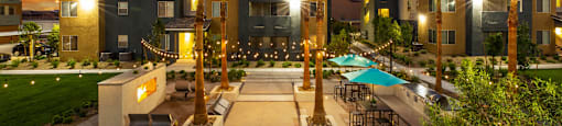 Courtyard at THE SOLANA APARTMENT HOMES, Nevada, 89148