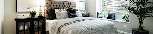Bedroom at SYCAMORE GREENS APARTMENT HOMES, California