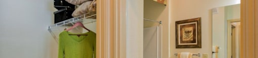 Hinesville, GA Apartments – Tattersall Village - bathroom with toilet, sink, tub and closet