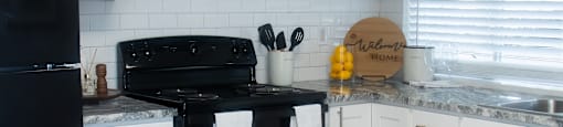 The Element at River Pointe apartments in Jacksonville Florida photo of kitchen.