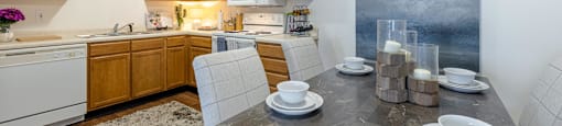 Apartment Home with Kitchen and dining area