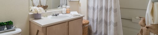 Villas at Montebella bathroom with nice shower tub combo