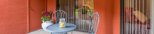 Ridgepointe private patio or balcony with lounge area